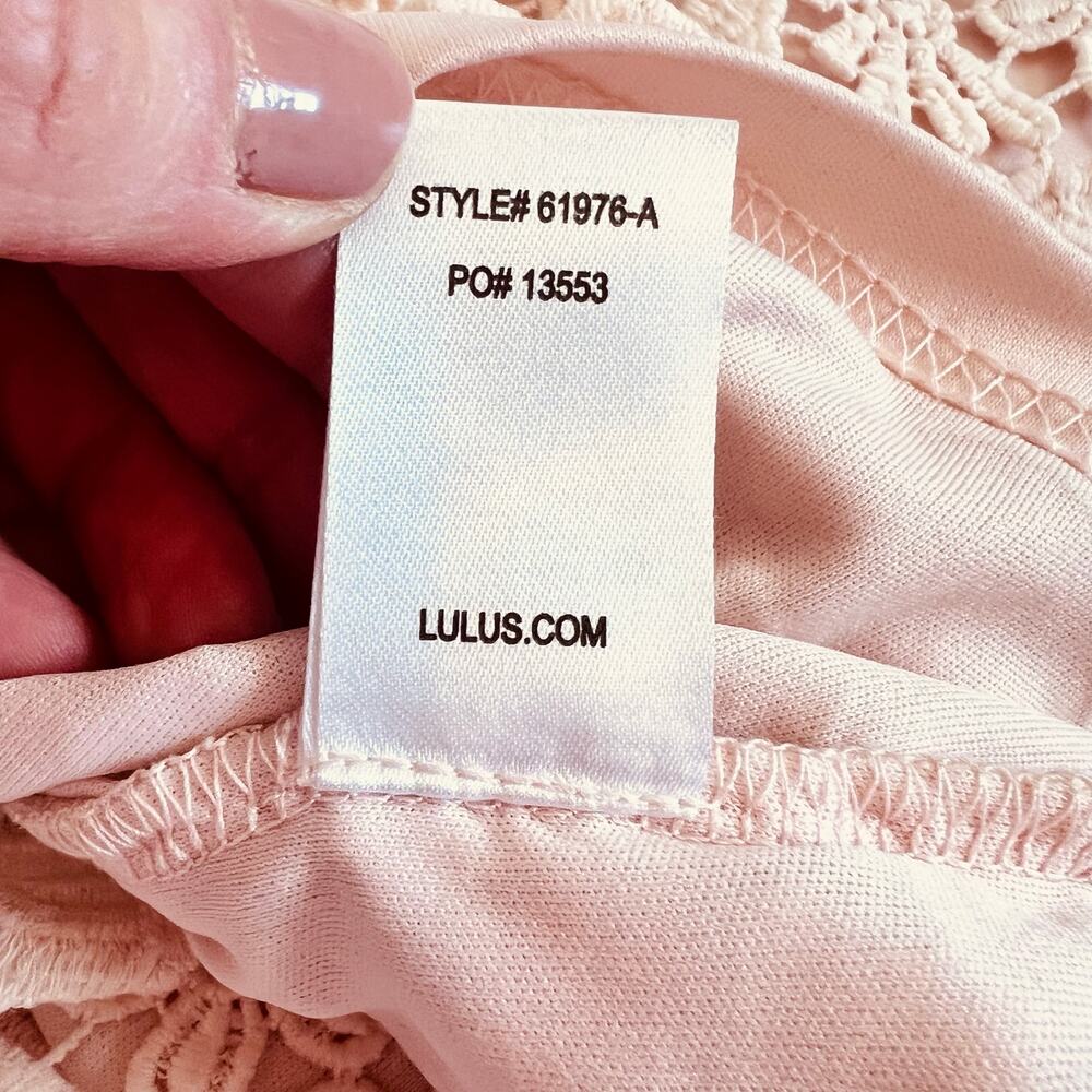 LULU'S LOVE POEM PEACH FLORAL CROCHET LINED LACE HALTER NECK SLEEVLESS DRESS - Picture 6 of 12